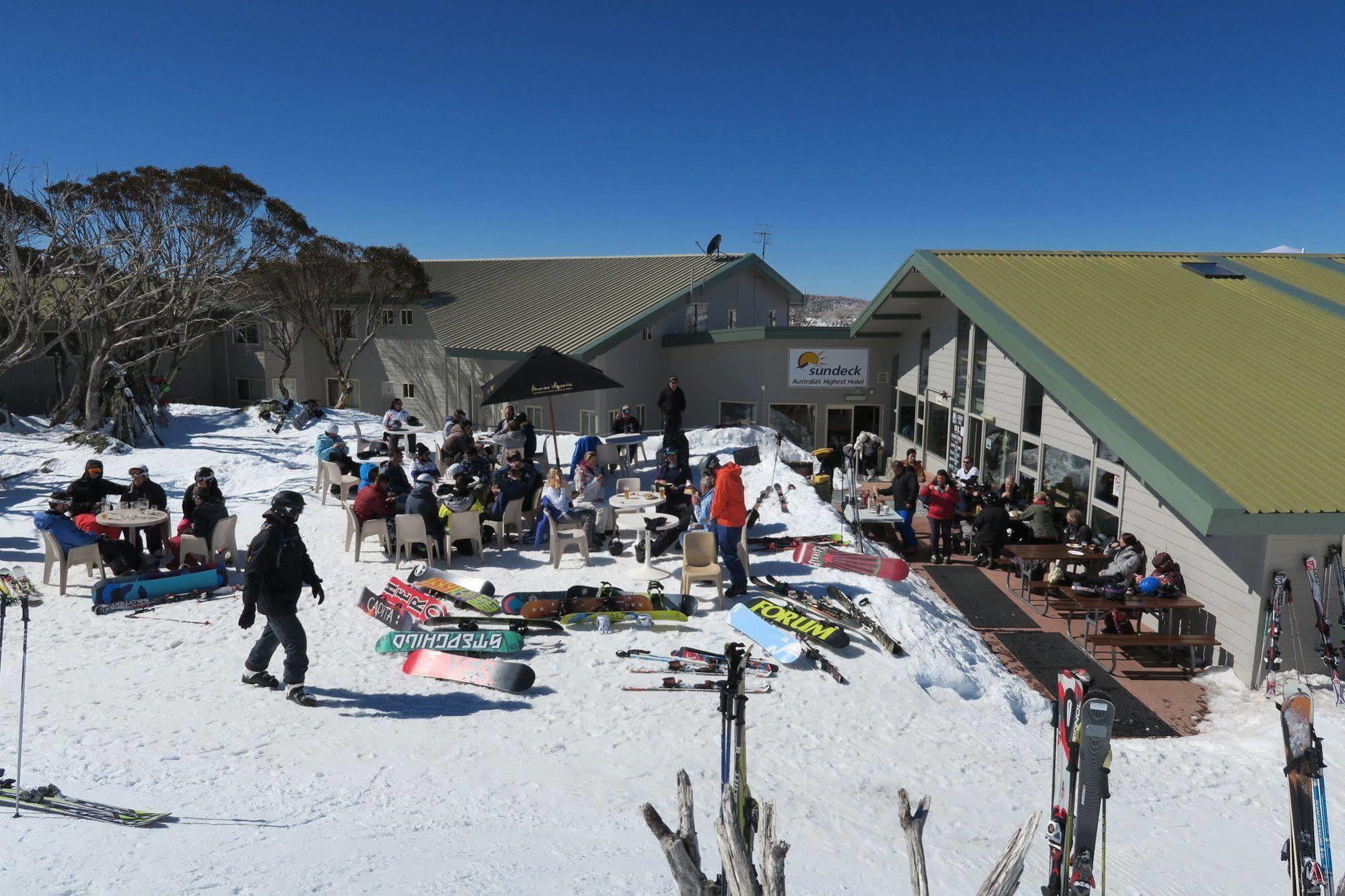Sundeck Hotel Perisher Valley Buitenkant foto