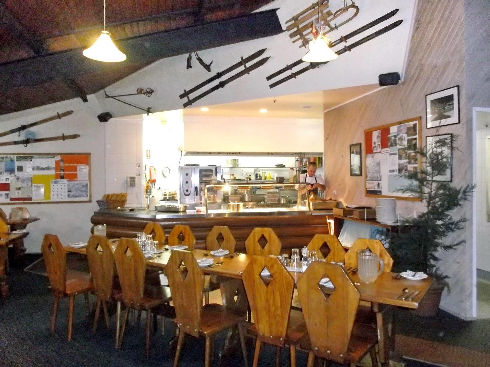 Sundeck Hotel Perisher Valley Buitenkant foto